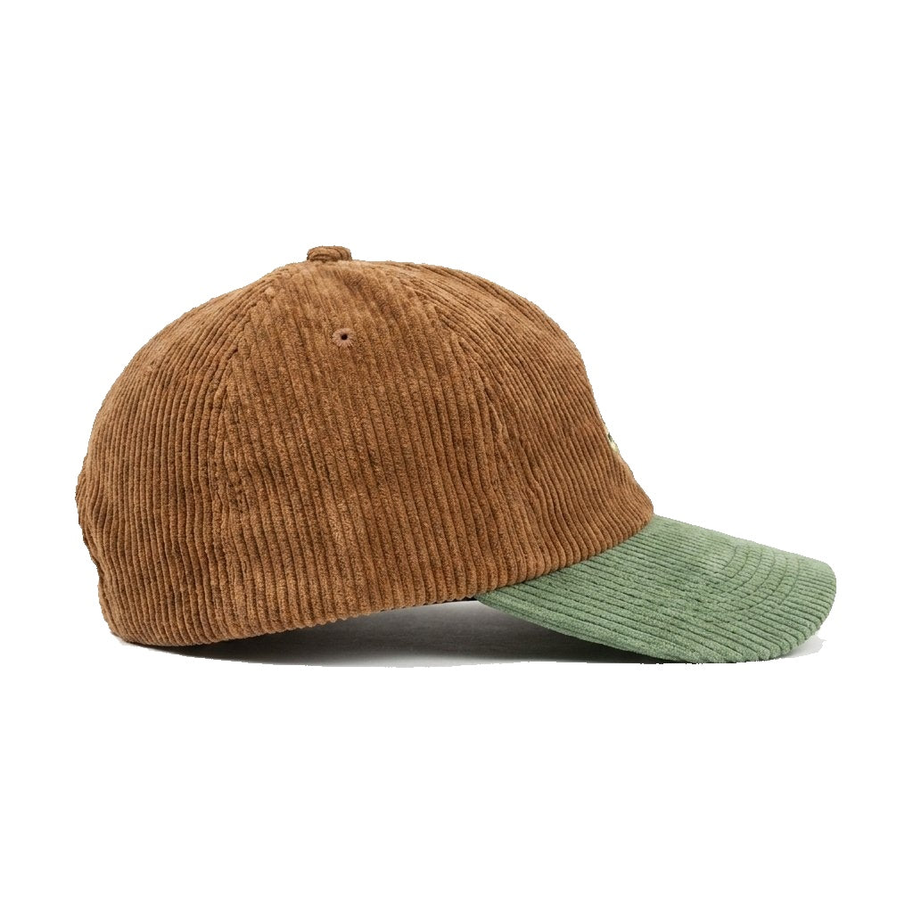 SKUNKY SNAPBACK HAT